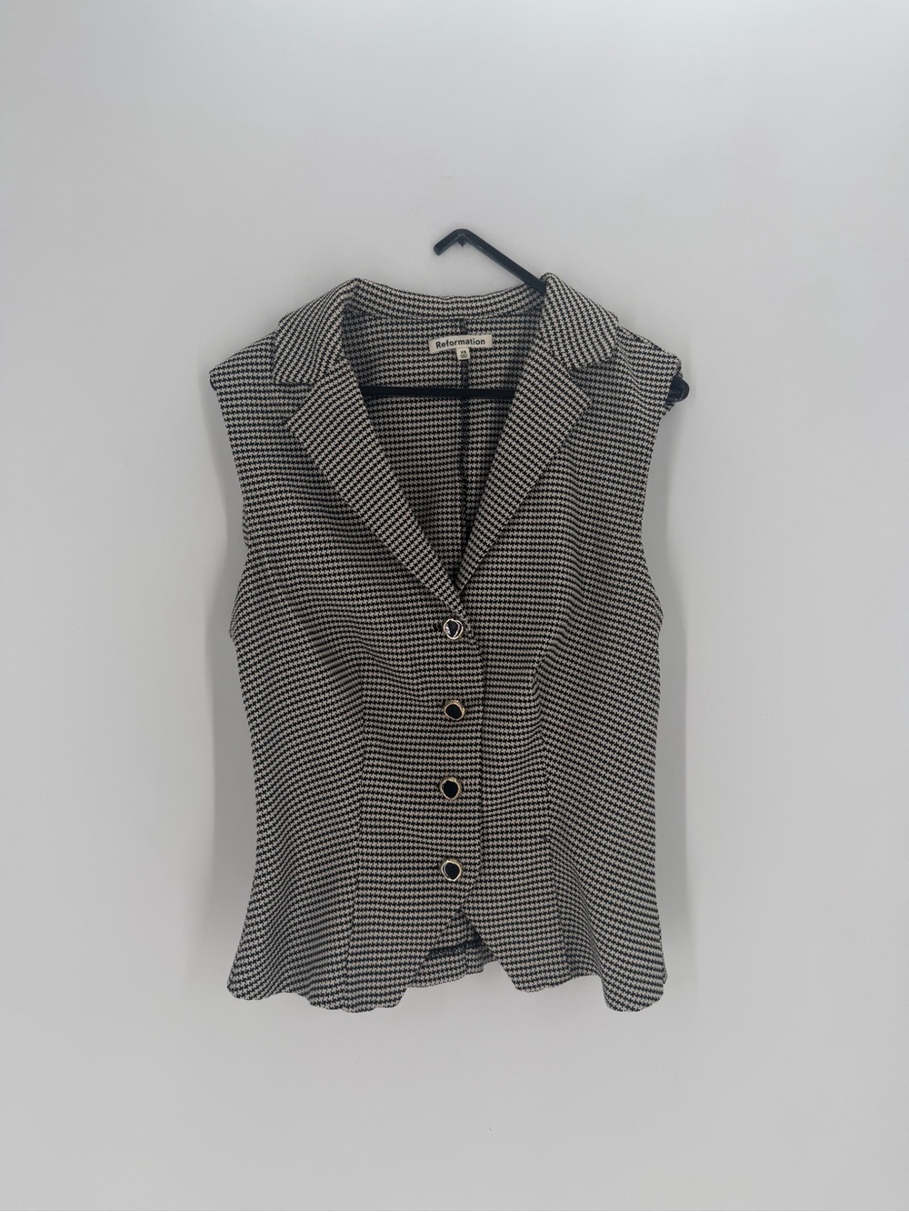Reformation Dolores Sleeveless Button Front Collared Houndstooth Vest